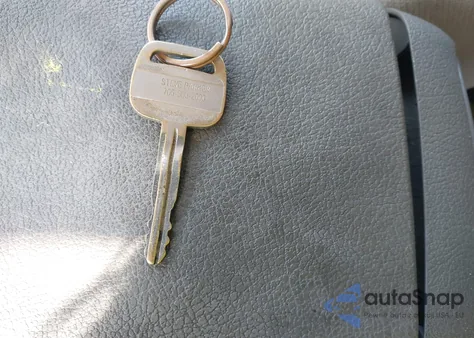 2001 Toyota Tundra Sr5 V8 from USA, damaged, VIN 5TBRT34181S140310